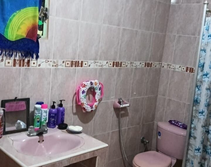 photo_5093831758976846806_y